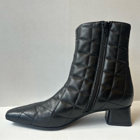Napoleoni Black Quilted Leather Ankle Boots Pointy Square Toe Size 40 Like New! - Picture 8 of 9
